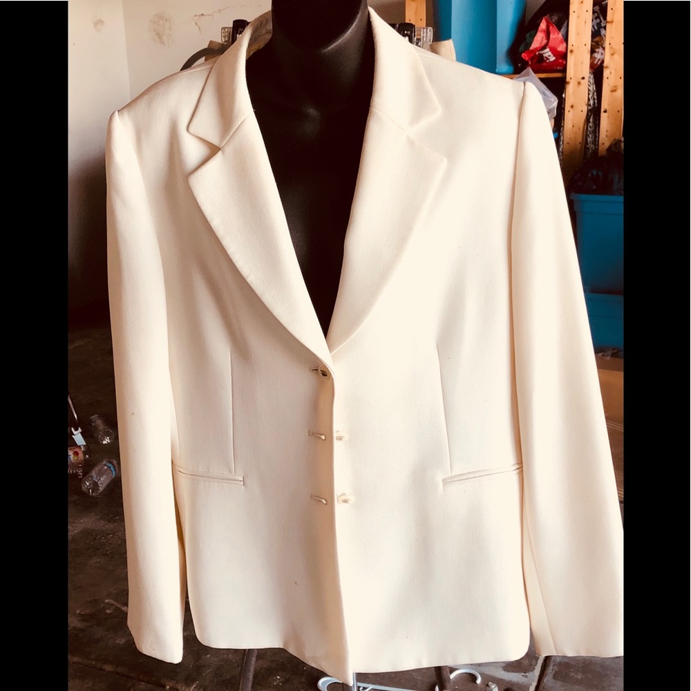 Tahari off white suit jacket
